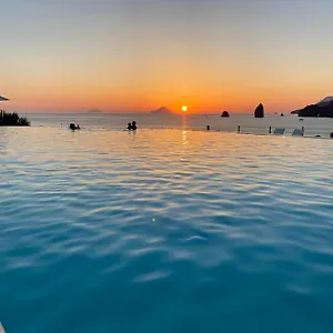 Therasia Sea And - The Leading Of The World 5*, Vulcano (Isola) Olaszország